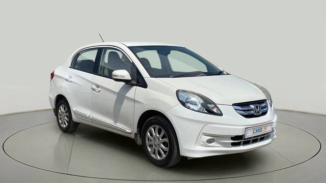 https://images10.gaadi.com/usedcar_image/4138464/original/8c331c554c70233dba322bb26a53674a.jpg?imwidth=6400