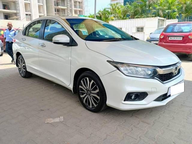 https://images10.gaadi.com/usedcar_image/4138579/original/processed_1dd789f51a46d64c88b7a578b3a1c999.jpeg?imwidth=6400