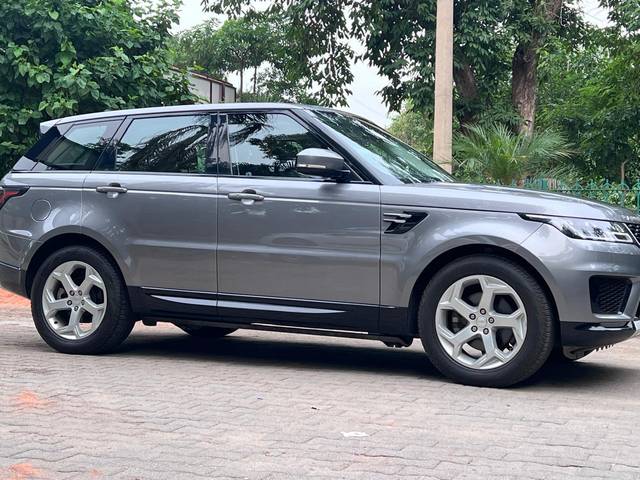 https://images10.gaadi.com/usedcar_image/4138701/original/1318676f77ae9f3ce501774928ca4b42.jpg?imwidth=6401