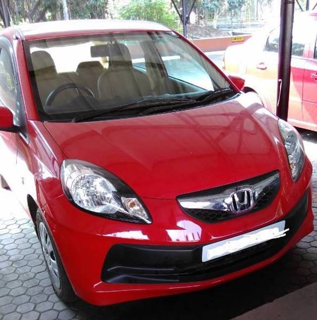 https://images10.gaadi.com/usedcar_image/4138717/original/processed_565bf551-d0b5-4d6c-98d4-40467078ce27.jpg?imwidth=6400