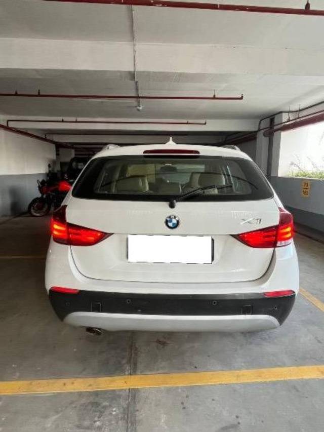 https://images10.gaadi.com/usedcar_image/4139533/original/processed_f7304956-eb25-4766-a032-54256794b8df.jpg?imwidth=6401