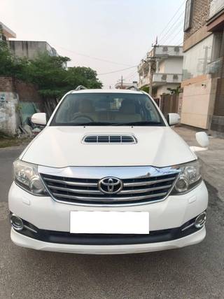 Toyota Fortuner 2011-2016 Toyota Fortuner 4x2 Manual