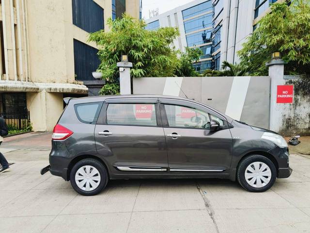 https://images10.gaadi.com/usedcar_image/4139577/original/processed_0850986cbe60d58c26e7158f3065d5c9.jpeg?imwidth=6401