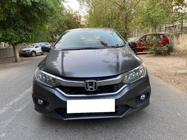 https://images10.gaadi.com/usedcar_image/4139647/original/processed_b374825f1773e1c650c4f8fa9223c149.jpg?imwidth=6400