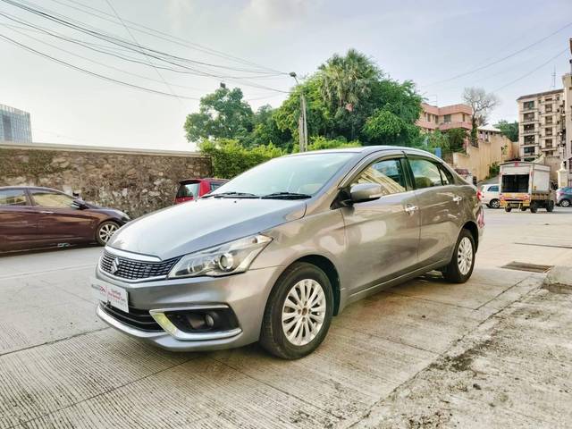 https://images10.gaadi.com/usedcar_image/4139700/original/processed_00c55563dbc7955d0a764c51f8336d53.jpg?imwidth=6400