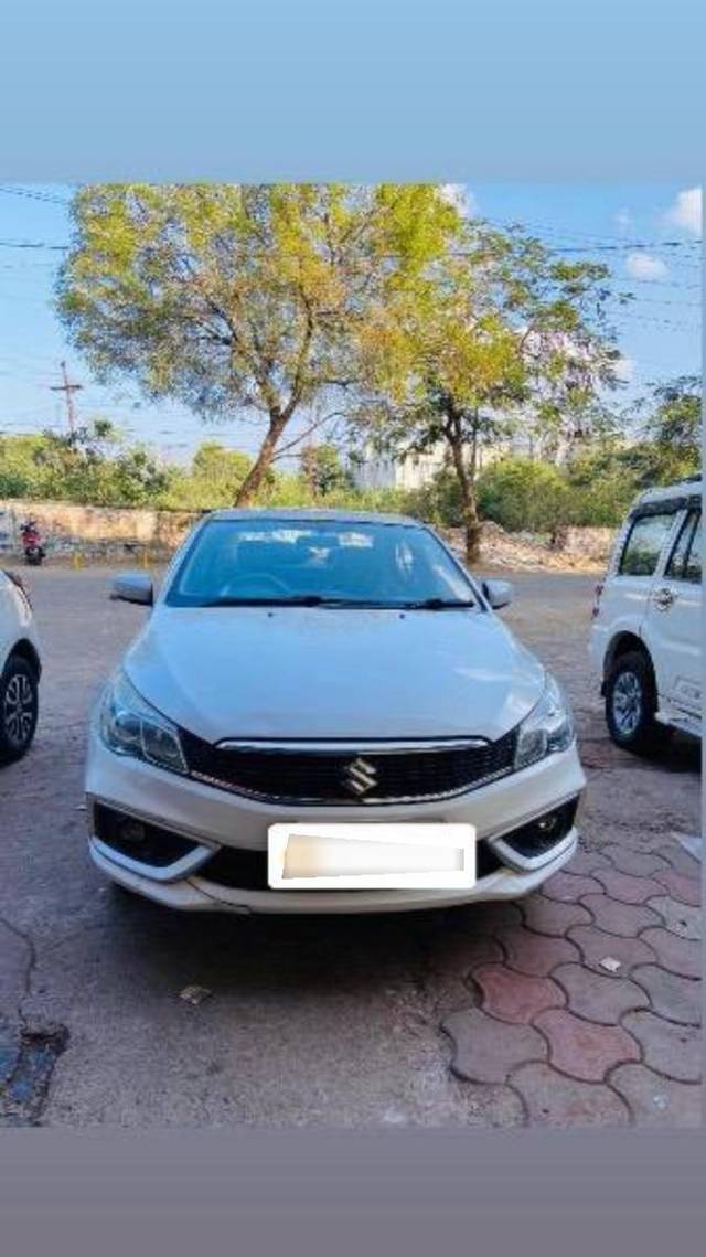 https://images10.gaadi.com/usedcar_image/4139915/original/processed_cb248484-230a-45f8-a127-54c237c74867.jpeg?imwidth=6400