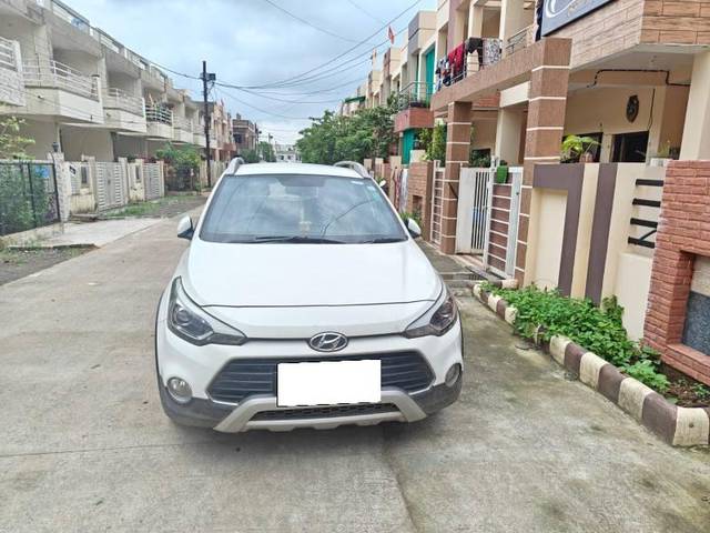 https://images10.gaadi.com/usedcar_image/4140050/original/processed_568fdf45-da96-4195-a224-e5e0edc0c626.jpg?imwidth=6401