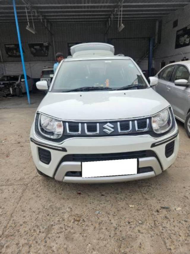 https://images10.gaadi.com/usedcar_image/4140083/original/processed_8a55b1be-4410-480a-8e0f-0cdd4ef68066.jpg?imwidth=6400