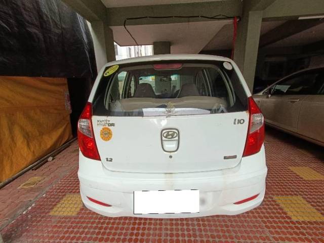 https://images10.gaadi.com/usedcar_image/4140162/original/processed_4d45567b-076a-4955-8354-83cad71f4b29.jpg?imwidth=6402