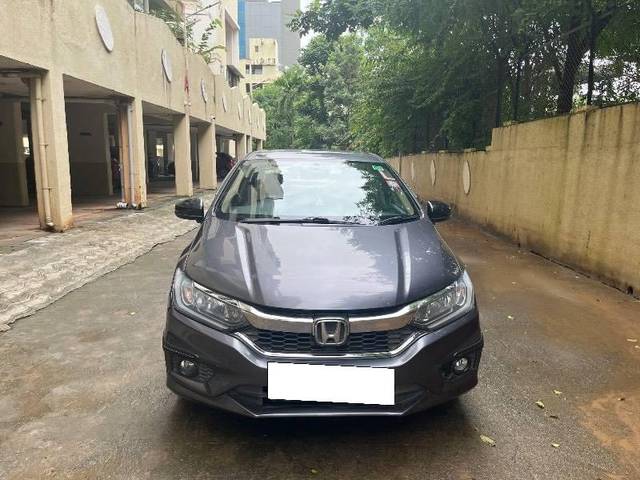 https://images10.gaadi.com/usedcar_image/4140230/original/processed_656834af-6193-4d2f-965a-aac0e81628c2.jpg?imwidth=6400