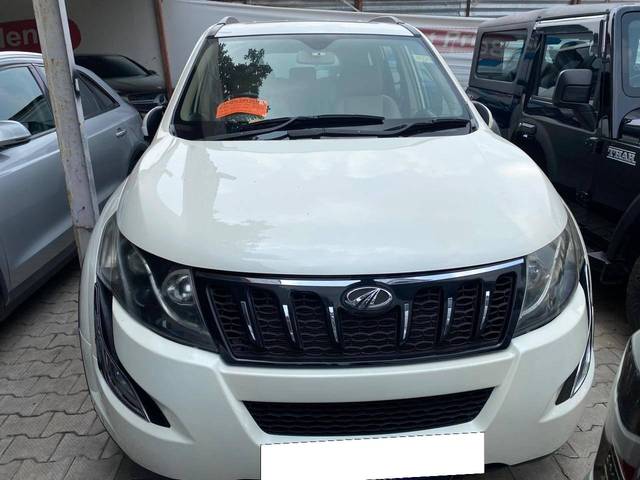 https://images10.gaadi.com/usedcar_image/4140411/original/processed_d49e06bbec2ee50a258891e65932e6bb.jpg?imwidth=6401