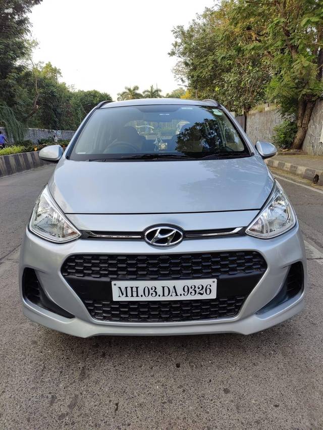 https://images10.gaadi.com/usedcar_image/4140659/original/processed_3a2d22bedc204bffca5815b876689018.jpg?imwidth=6400