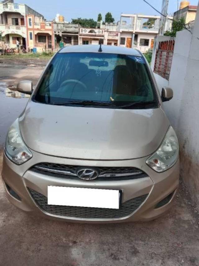 https://images10.gaadi.com/usedcar_image/4140665/original/processed_236eac3b-1796-44a8-8c04-73f08bbc9064.jpg?imwidth=6400