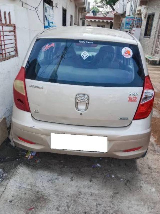 https://images10.gaadi.com/usedcar_image/4140665/original/processed_97f91356-4698-4d9d-96cb-8de984f1b08c.jpg?imwidth=6401