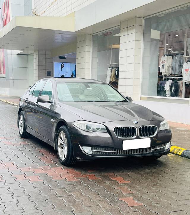 https://images10.gaadi.com/usedcar_image/4140688/original/processed_9d529054a062f8332c5f46ec800676b1.jpg?imwidth=6400