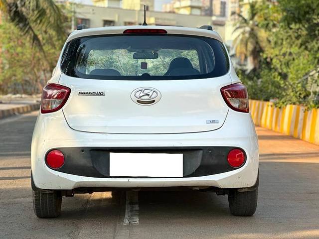 https://images10.gaadi.com/usedcar_image/4140742/original/processed_19b387f37b10dc5c48c12bb31f173755.jpg?imwidth=6401