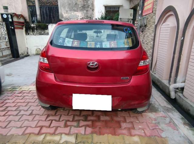 https://images10.gaadi.com/usedcar_image/4140836/original/processed_91c5ecfa-7fe2-4857-822f-ff85bbf0ce53.jpg?imwidth=6401