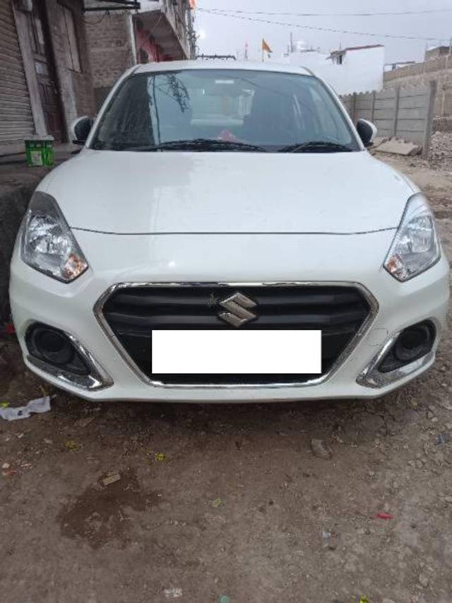 https://images10.gaadi.com/usedcar_image/4140900/original/processed_d6c187fc-d113-45e9-ab5b-736b851a38d4.jpg?imwidth=6402