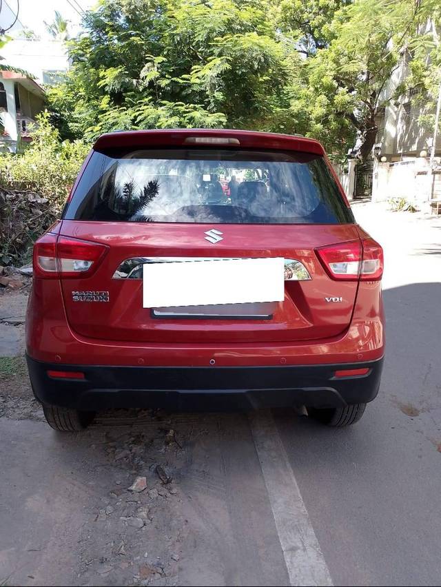 https://images10.gaadi.com/usedcar_image/4140963/original/processed_9c18f7a772f7284ac028255090299797.jpg?imwidth=6402