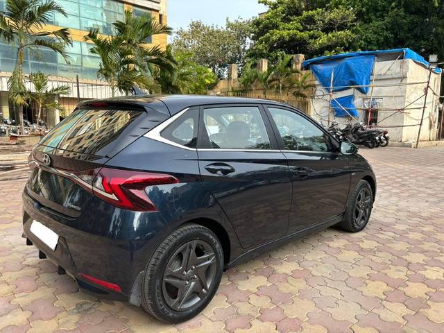 https://images10.gaadi.com/usedcar_image/4141071/original/processed_c6ad7d974f34cfb72bc267c49852096b.jpg?imwidth=6402