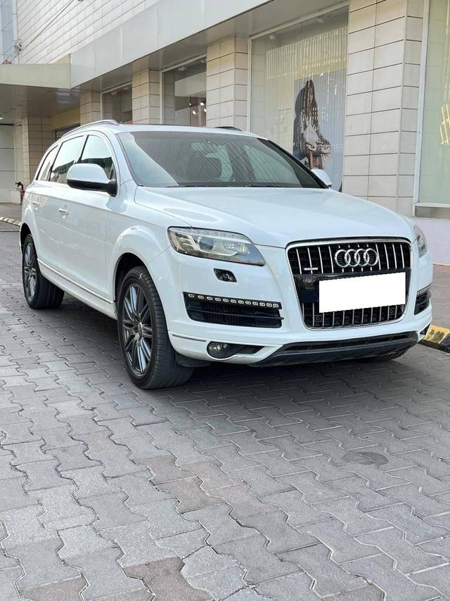 https://images10.gaadi.com/usedcar_image/4141121/original/processed_a3db348dd4720fda4c39820da6448fd9.jpg?imwidth=6400