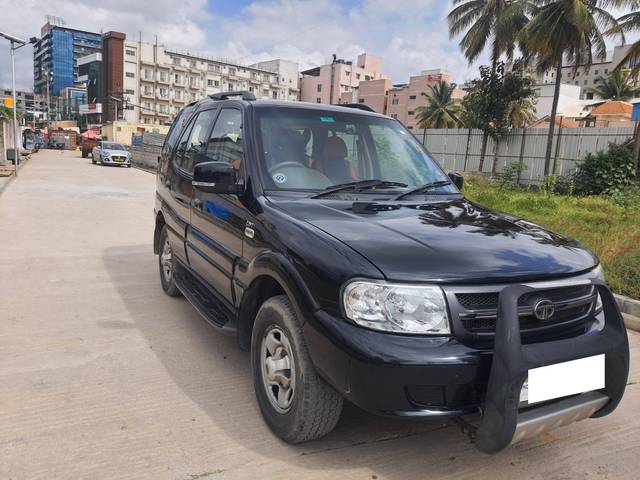 https://images10.gaadi.com/usedcar_image/4141162/original/processed_a24544f8ead7e2dc3c5fe05784f9e02f.jpg?imwidth=6400