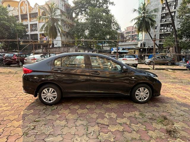 https://images10.gaadi.com/usedcar_image/4141179/original/dffe2f2d171e0029ad53e20bd6de7533.jpg?imwidth=6401