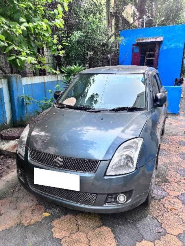 https://images10.gaadi.com/usedcar_image/4141353/original/processed_c2977f41-fb3c-4382-84de-f4e662e735e3.jpg?imwidth=6401