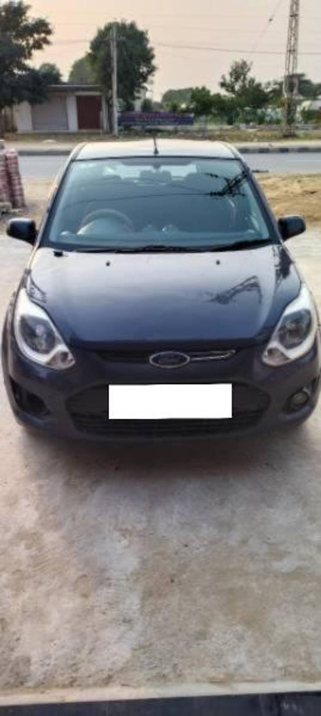 https://images10.gaadi.com/usedcar_image/4141421/original/processed_0b2cb9d3-f0c5-4c12-97b4-5a153d752635.jpg?imwidth=6400