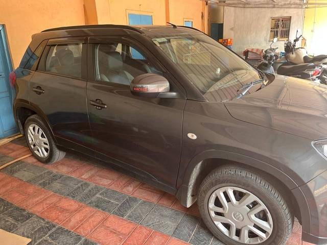 https://images10.gaadi.com/usedcar_image/4141427/original/processed_20da52db327217e161d73afbe5e9bd8b.jpeg?imwidth=6400