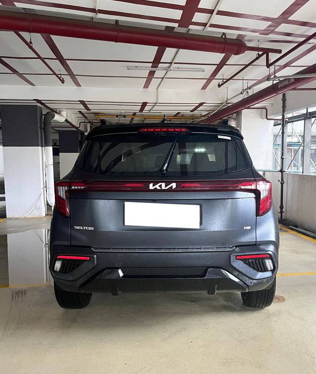 https://images10.gaadi.com/usedcar_image/4141476/original/processed_d55da46c9f0f3d909db245591e9b1e0c.jpg?imwidth=6401