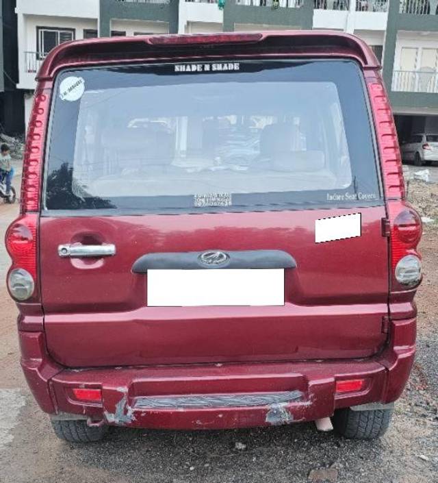 https://images10.gaadi.com/usedcar_image/4141549/original/processed_4af051a8-a003-4927-bcca-c18de92ded68.jpg?imwidth=6401