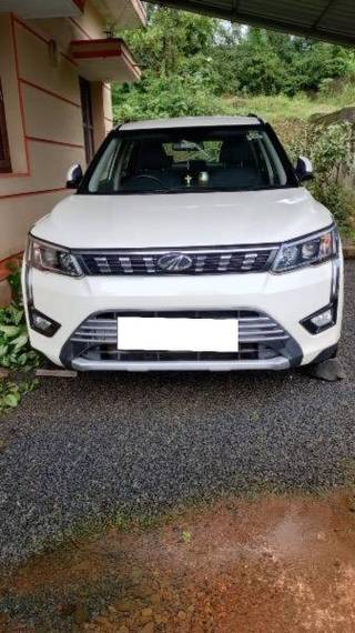 Mahindra XUV300 Mahindra XUV300 W8 BSVI