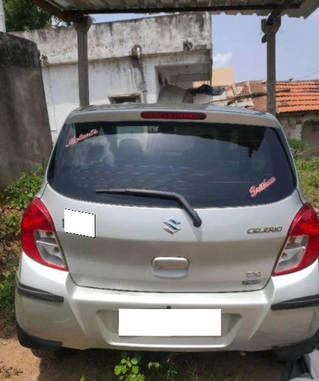 https://images10.gaadi.com/usedcar_image/4141630/original/processed_33e58af9-28c7-4331-abeb-e912a18ed364.jpg?imwidth=6402