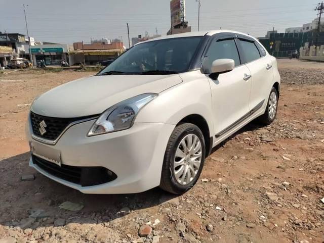 https://images10.gaadi.com/usedcar_image/4141651/original/processed_3dd82a26-5629-4515-b8ac-5ef9ca864d4b.jpg?imwidth=6401