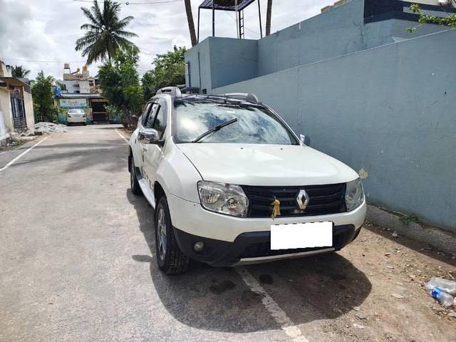 https://images10.gaadi.com/usedcar_image/4142170/original/processed_d9c6defd-5a0b-45f3-8673-dd664c913ac8.jpeg?imwidth=6400