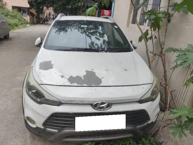 https://images10.gaadi.com/usedcar_image/4142190/original/processed_caf869b1-da0c-4dad-9644-624a3123ec3e.jpg?imwidth=6400