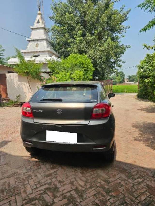 https://images10.gaadi.com/usedcar_image/4142383/original/processed_136347a0-2ef0-461d-998d-a37c9f258cc8.jpg?imwidth=6401