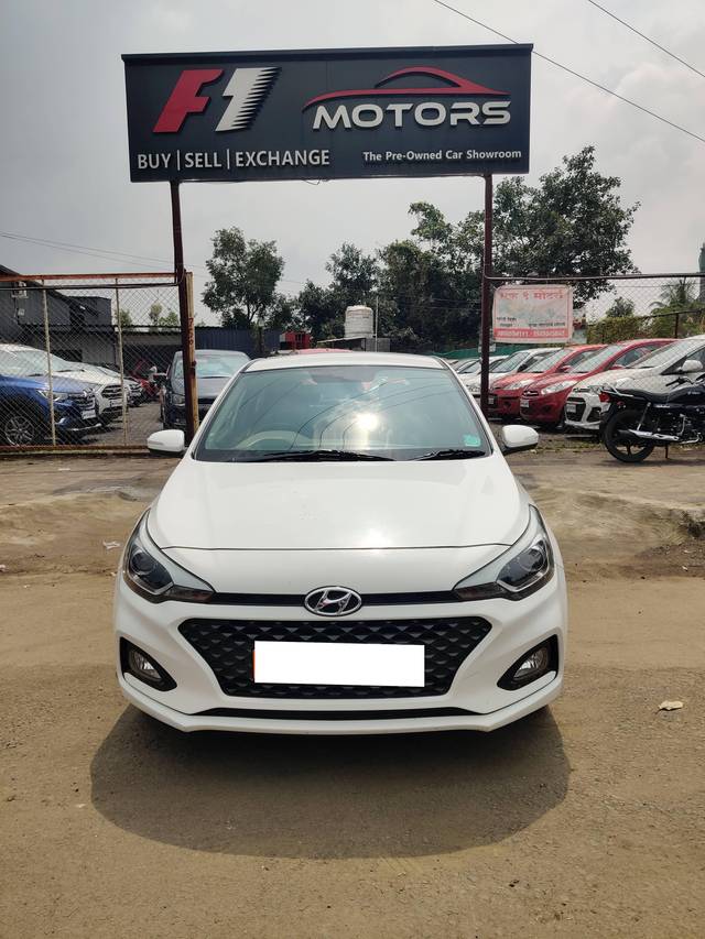 https://images10.gaadi.com/usedcar_image/4142466/original/processed_3ab95938c6ad4a841ad0fea1b6d26c3f.jpg?imwidth=6400