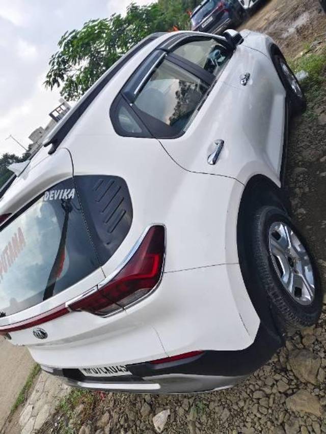 https://images10.gaadi.com/usedcar_image/4142502/original/processed_7a535283-a62a-4ffd-a600-b52d98188100.jpg?imwidth=6401