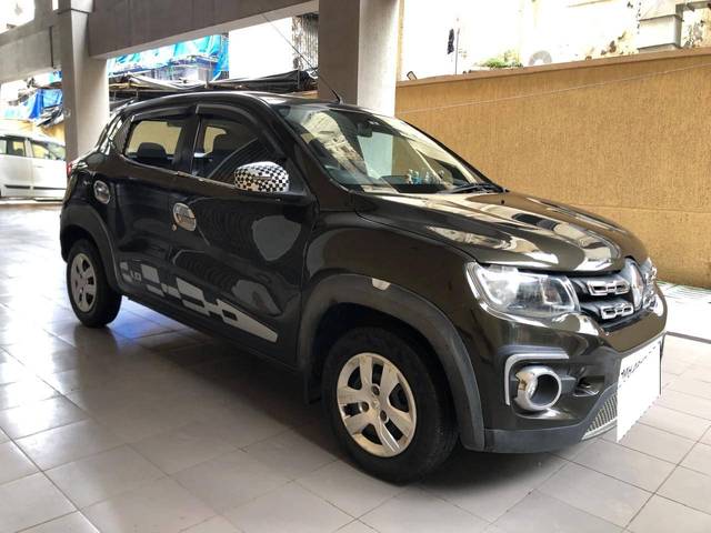 https://images10.gaadi.com/usedcar_image/4142504/original/processed_3f1810e110e419732105ee7eb8e65981.jpg?imwidth=6400