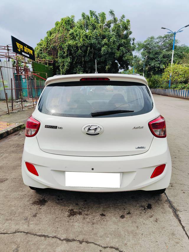 https://images10.gaadi.com/usedcar_image/4142505/original/processed_36a73d975b0871cb92dc8df024d25855.jpg?imwidth=6402