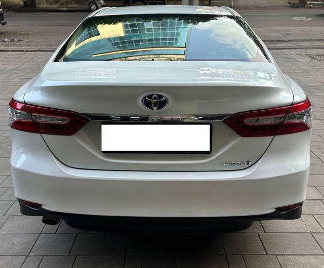 https://images10.gaadi.com/usedcar_image/4142568/original/processed_1fe1aee60943291d5a941070bcd5da7e.jpg?imwidth=6402