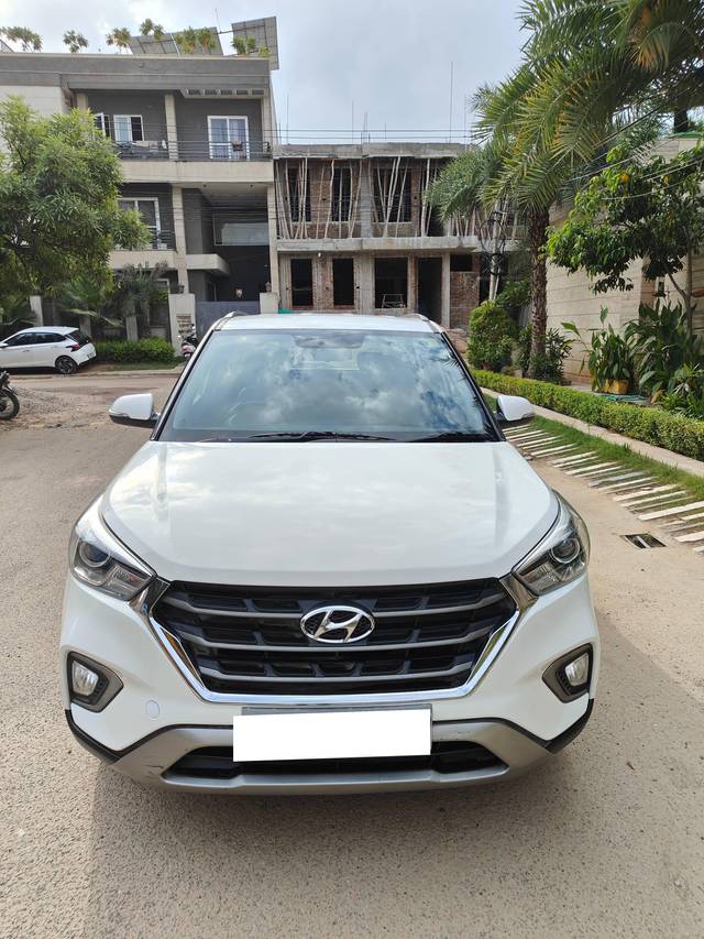 https://images10.gaadi.com/usedcar_image/4142578/original/processed_670b5cf6f1489570589c91da4b5d8465.jpg?imwidth=6400