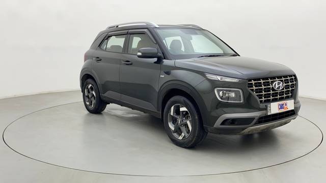 https://images10.gaadi.com/usedcar_image/4142599/original/8f04be9dc6b32a9e6c07fbb91e8e56b7.jpg?imwidth=6400