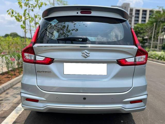 https://images10.gaadi.com/usedcar_image/4142657/original/processed_cbf1f171c899958ca08ebfd4dd61e425.jpg?imwidth=6402