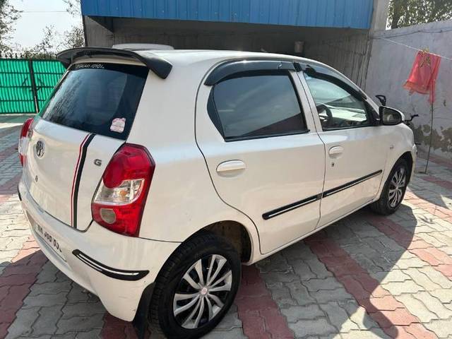 https://images10.gaadi.com/usedcar_image/4142684/original/processed_38779231-591d-4723-827c-8d7f570dca4f.jpg?imwidth=6401