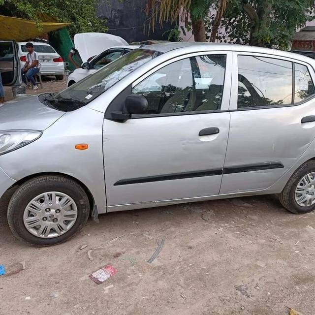 https://images10.gaadi.com/usedcar_image/4142739/original/processed_d0a7582ee83f7c7669c60fd74c1ad468.jpg?imwidth=6400