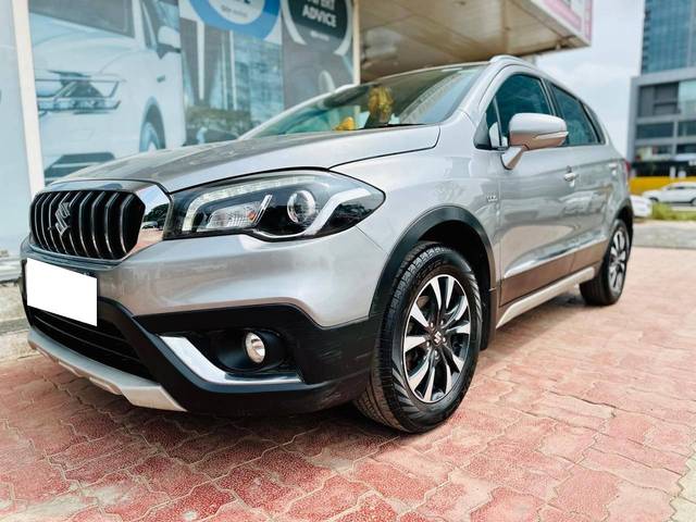 https://images10.gaadi.com/usedcar_image/4142781/original/processed_11aedb58a0521aa16de4d062da5567d9.jpg?imwidth=6400