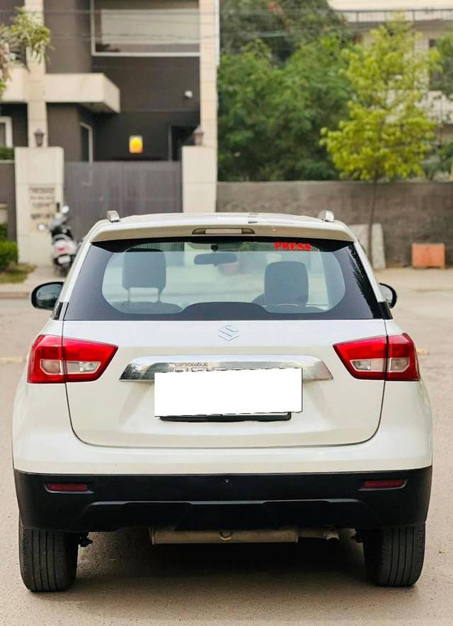 https://images10.gaadi.com/usedcar_image/4142845/original/processed_ac48d8bc58e06efe8540d1c5a932b14f.jpg?imwidth=6401